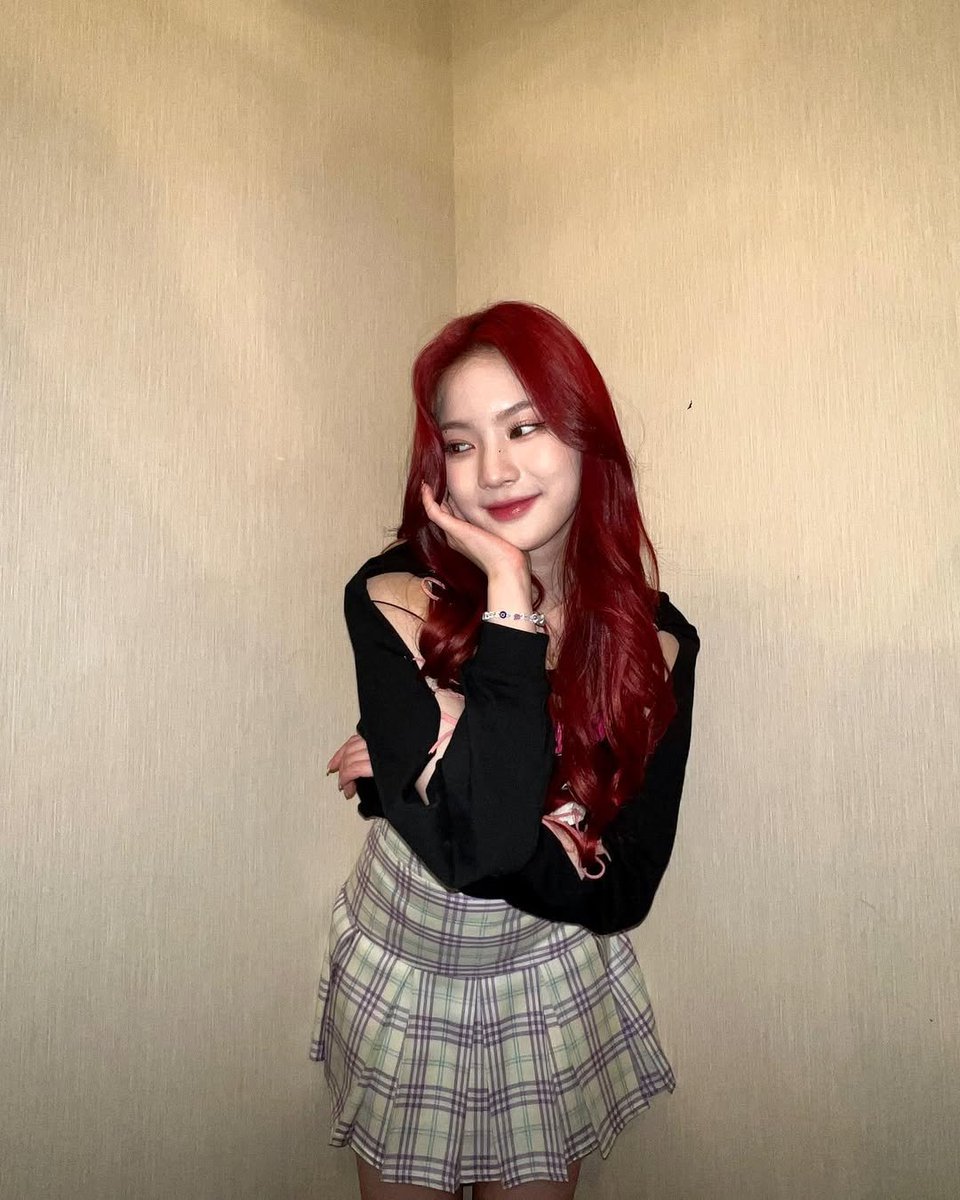 ℒittle aira tweet media