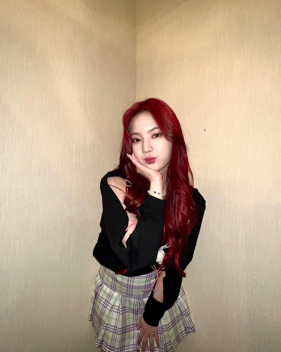 ℒittle aira tweet media