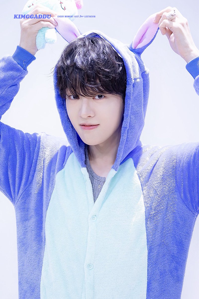 260228 시즌그리팅 팬사인회

귀가 잘 안올라와🥺ㅋㅋ

#이태빈 #LEETAEVIN