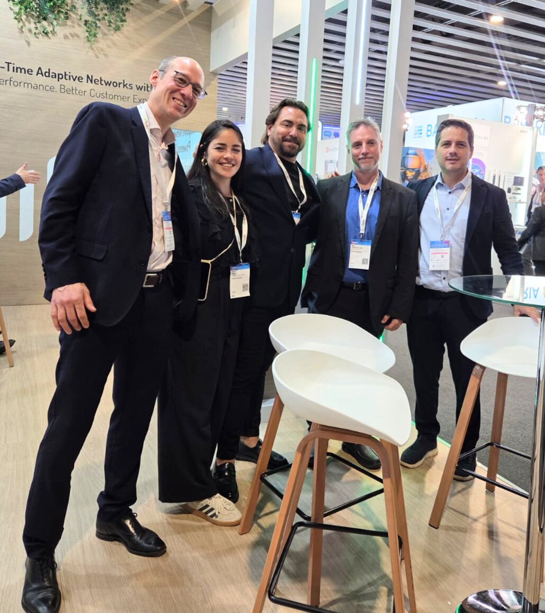 Parallel Wireless tweet media