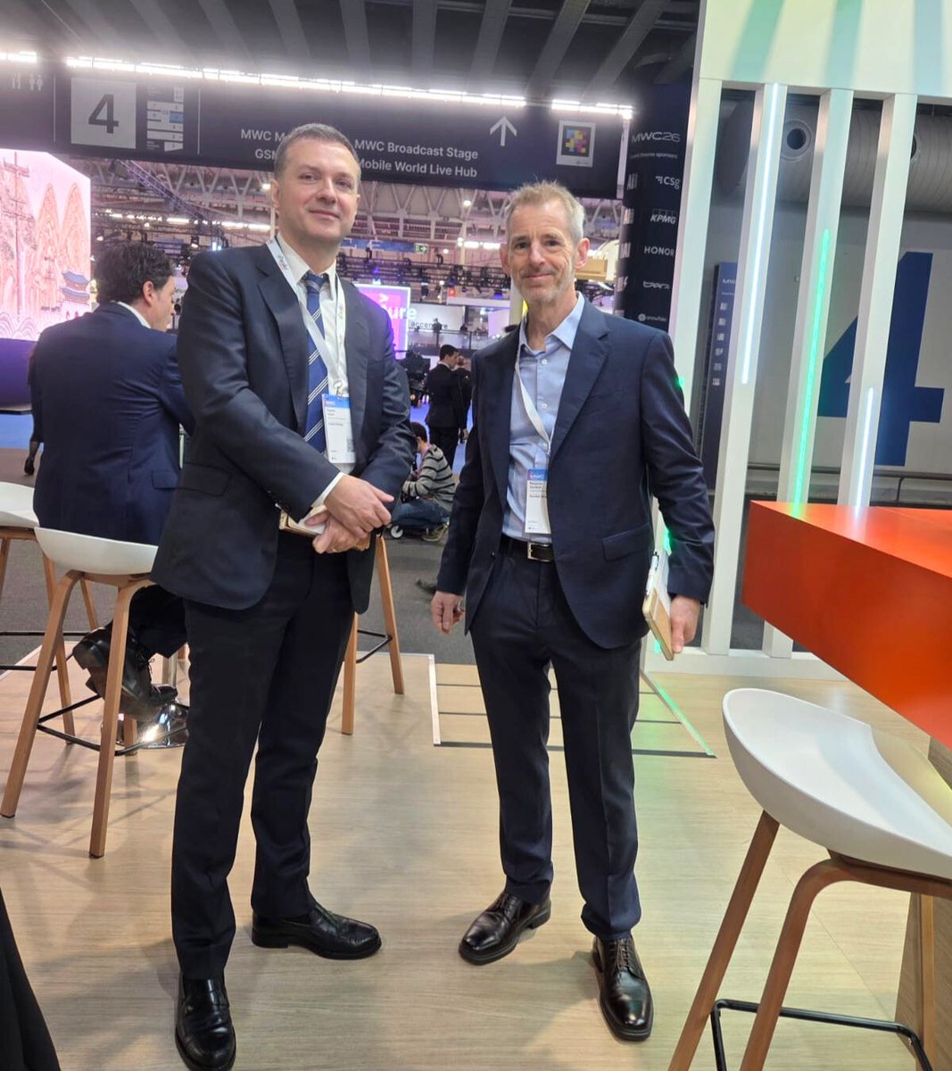 Parallel Wireless tweet media