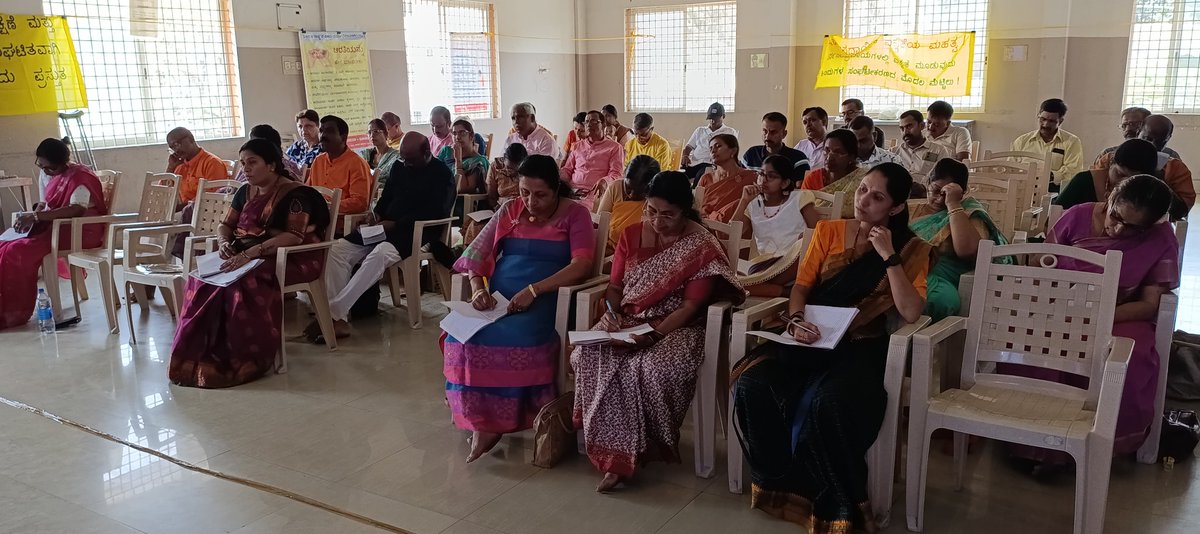 Ramanand_SS's tweet image. Human birth is rare, and time once lost never returns.

Spiritual progress begins when every action is performed with awareness and punctuality.

Over 60 seekers benefited from a special Satsang organized by @SanatanSanstha in #Kushalnagar.

@DVinay9009
