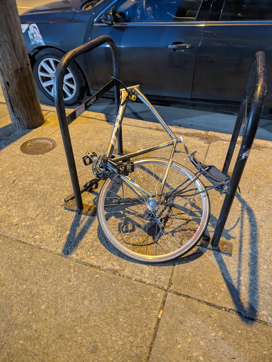 Who tf stole half a bike