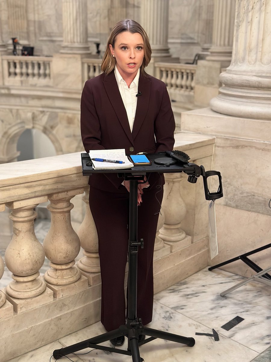AlexanderMursa's tweet photo. Rebekah Castor @RebekahCastorTV reports live on Capitol Hill for @FoxNews local affiliates https://t.co/gPmp8L1ylw