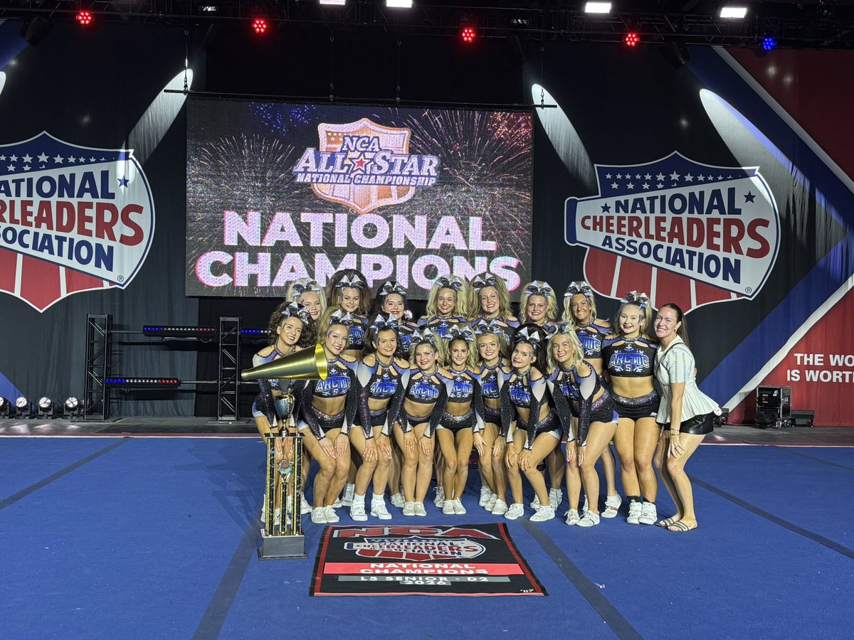 TAItakeover's tweet photo. Introducing your Small Senior 5 NCA Champions🥶✋🏽 https://t.co/ZfxTx12oSZ