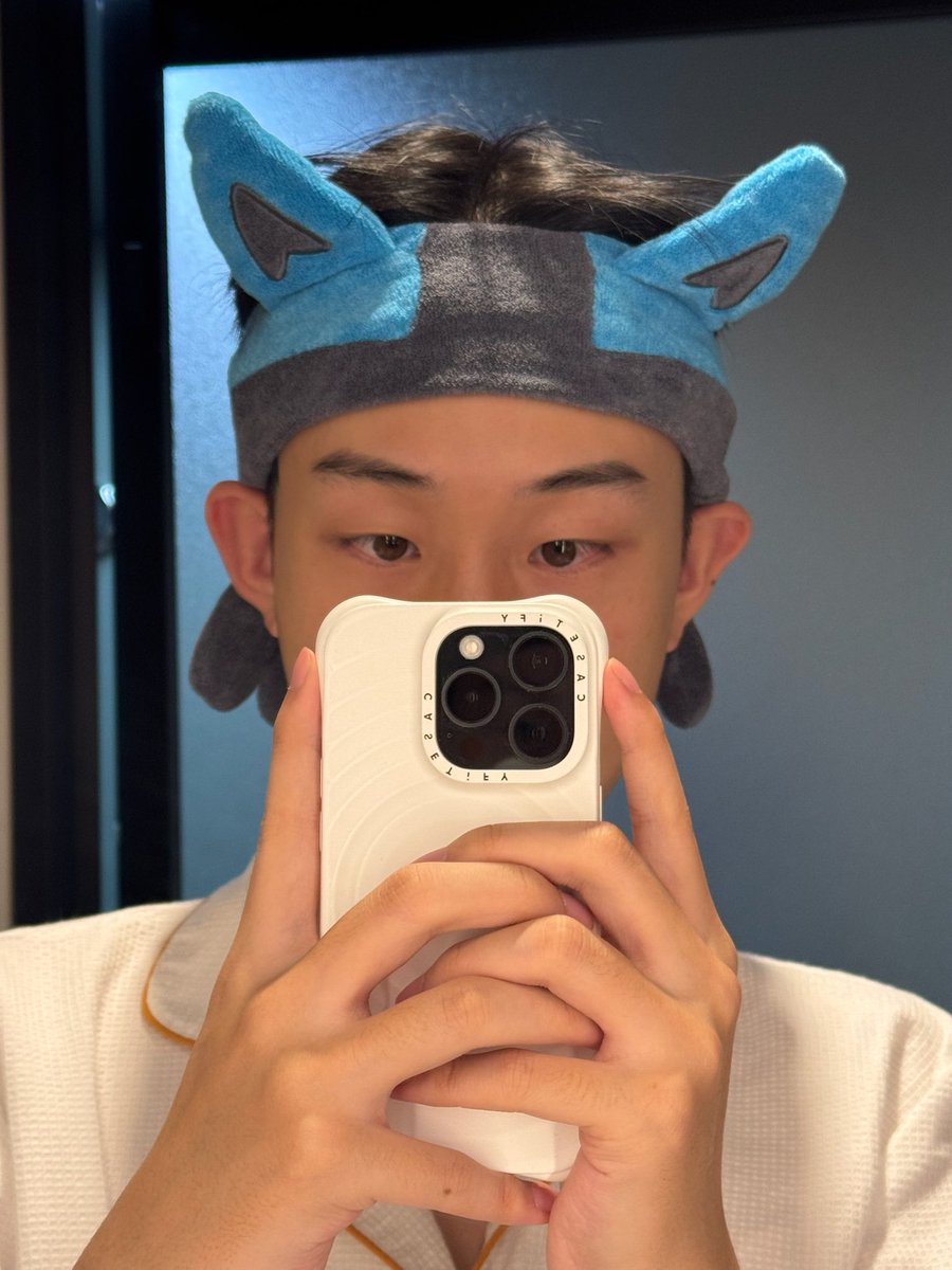 ano__hi_'s tweet photo. 루카리아노 https://t.co/012XLUWJBa