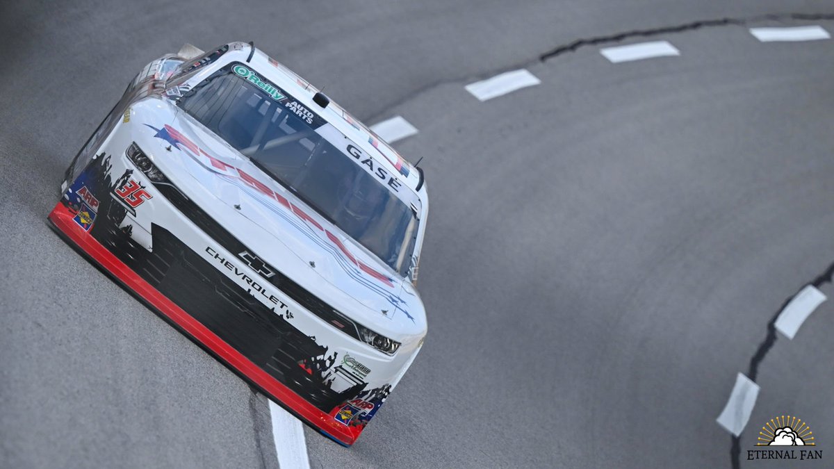 Eternal Fan tweet media