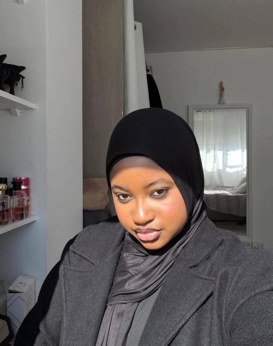 Sister__ tweet media