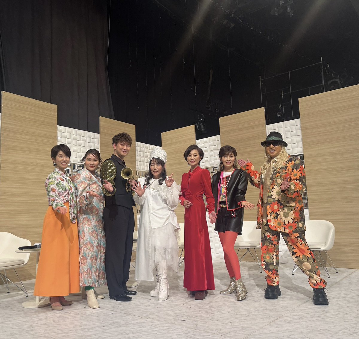 amii_ozaki's tweet photo. NHK BS「歌える！青春のベストソング ザ・ヒット・パレード」収録無事終了〜💞 https://t.co/md1NmmQawE
