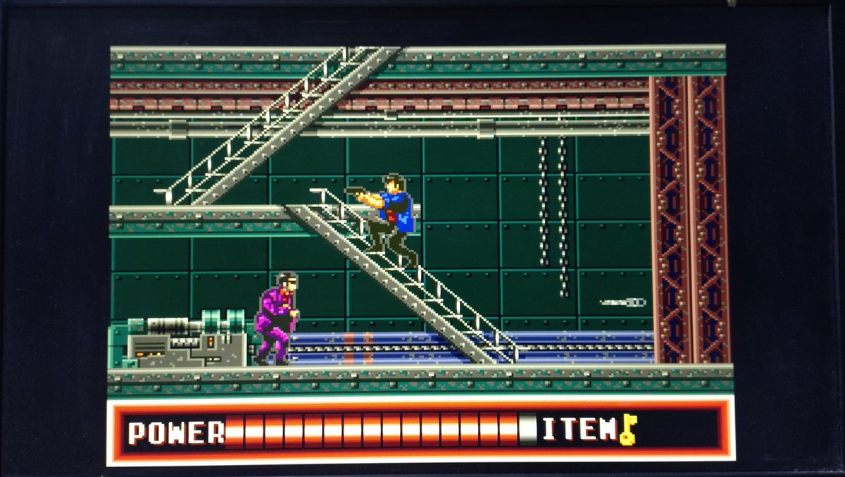 moetarou7's tweet photo. 1990年3月2日 #PCエンジン #HuCARD #シティーハンター が #サンソフト より発売!
同名漫画のゲーム化。
サイドビューのACTゲームだが、散りばめられた情報やアイテムを集め、ボス戦へのフラグを立てるためにステージ内を行ったり来たりさせる仕様のため純粋なACTに比べ、テンポが悪い印象を受ける。 https://t.co/C9bUtGiuE5