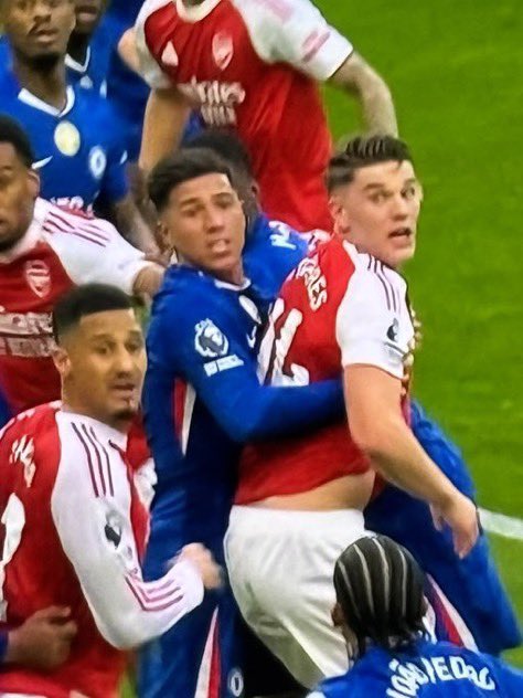 a1ias86 - tweet media