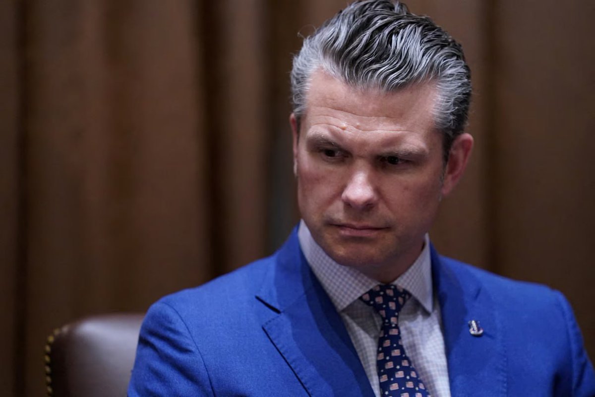 Axishaber's tweet photo. 📍ABD Savaş Bakanı Pete Hegseth:

Eğer Amerikalıların canına kasteder veya dünyanın neresinde olursa olsun Amerikalıları tehdit ederseniz, sizi hiç çekinmeden bulup çıkarır ve gerekeni yaparız. https://t.co/g4YynlHeHd