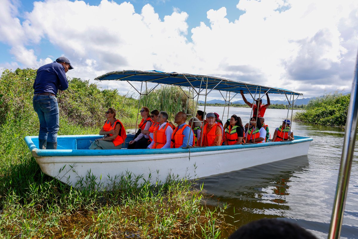 Ministerio de Medio Ambiente RD tweet media