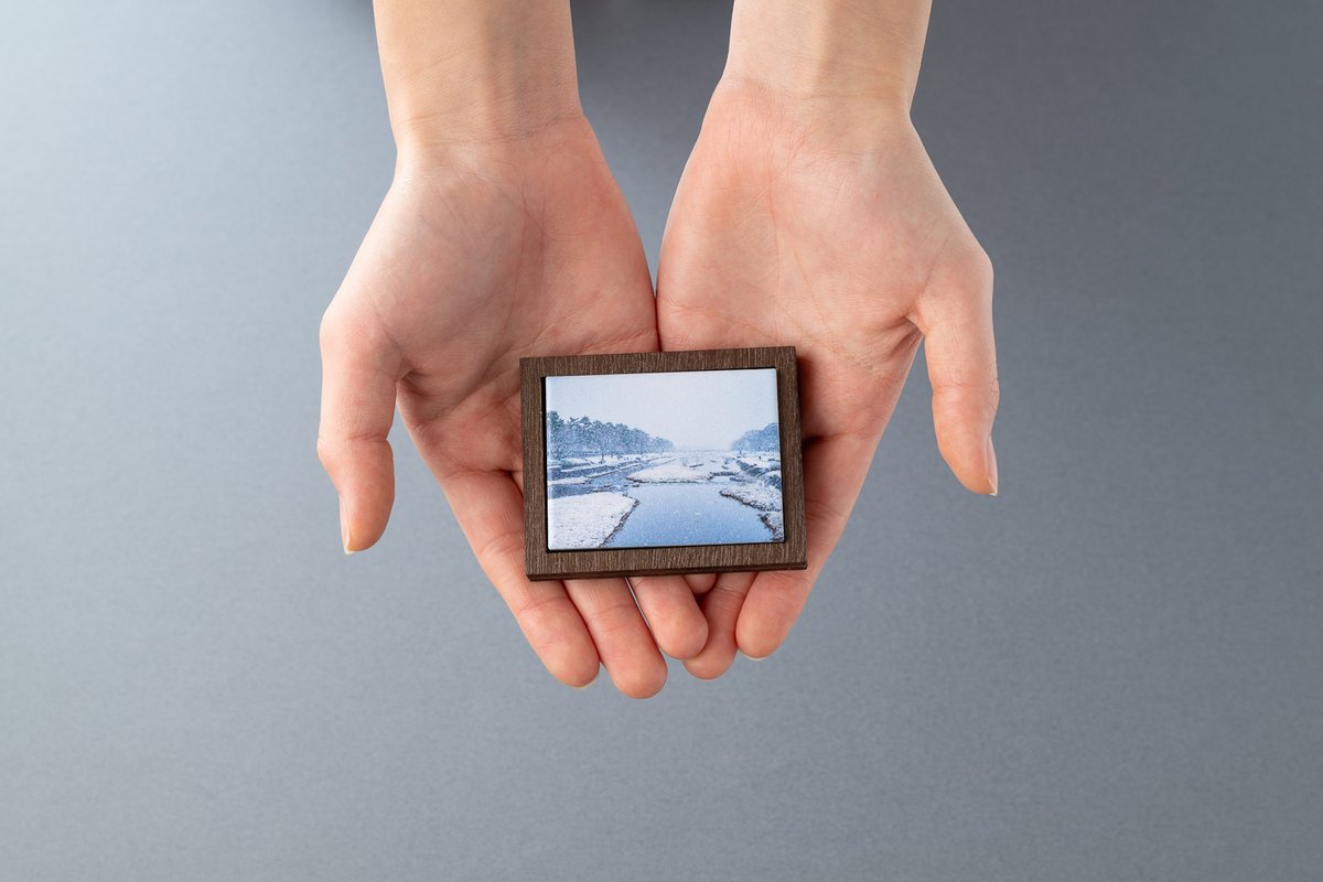 こっちは17歳むっすめのおてて