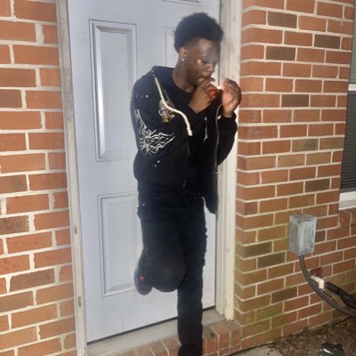 Purdie121's tweet photo. #NewProfilePic #1020 https://t.co/RK6hiMxP6c