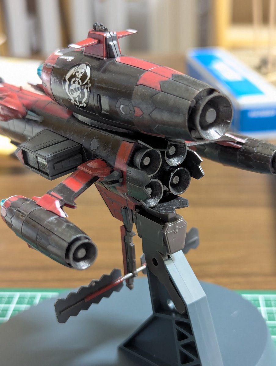 Takuya_chan's tweet photo. モーレツ宇宙海賊より宇宙海賊船弁天丸を作りました！
スナップキットに甘やかされて育ったんで、組み上げるのも苦労しましたが、なんとか形に出来た…
もう放送から十数年経っていますがいつ見ても堪らなくかっこいいですね…
自分が最も好きなアニメ(原作小説も)です。
#プラモデル https://t.co/hLDC5c5EMH