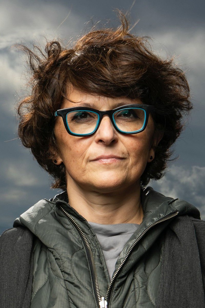 La sagesse de Sepideh Farsi, réalisatrice iranienne sur 
<a href="/LCI/">LCI</a> , un point de vue si différent des va-t-en-guerre et des soit-disant sauveurs du monde. 
Extraits de son intervention : 
"Je porte un regard que peut porter une iranienne sur son propre pays qui est bombardé. Certes,