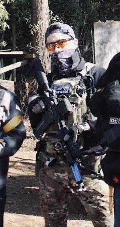 pon32123's tweet photo. 先日の大将軍
ぽかぽか陽気の中、ビシバシの撃ち合い楽しめました😊
無限復活耐久戦では、
何度CQBから横槍されても古のCODドミネ民らしく顔真っ赤エンドレスB凸することができました💯💯💯

#サバゲー #装備 #プレキャリ 
#大将軍 #トレポン #ptw #ferro #戦グループ #MW #cod #CallofDuty https://t.co/ce8F3BHPbz