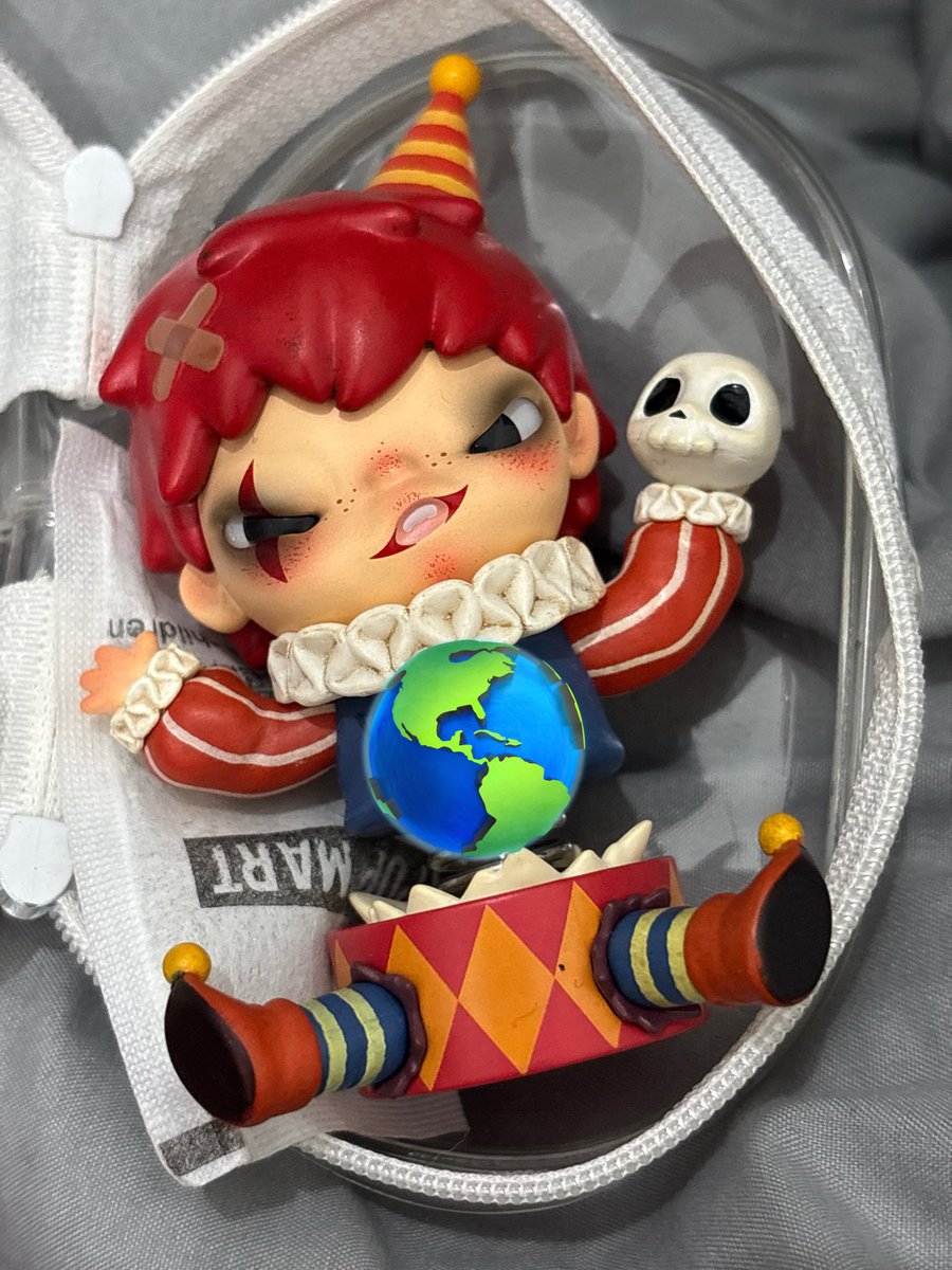 maguleew's tweet photo. Wts hirono unsealed and cry baby 
1. Hirono doctor break monster carnival 
2. Creepy clown halloween series 
3. Zombie halloween series 
4. Hirono birdy shelter series 
5. Hirono mr businessman le petit prince series 
6. Series vinyl face yg coklt
#zonauang #wts #lfb 
Msh ad box https://t.co/aDnOdx2EK1