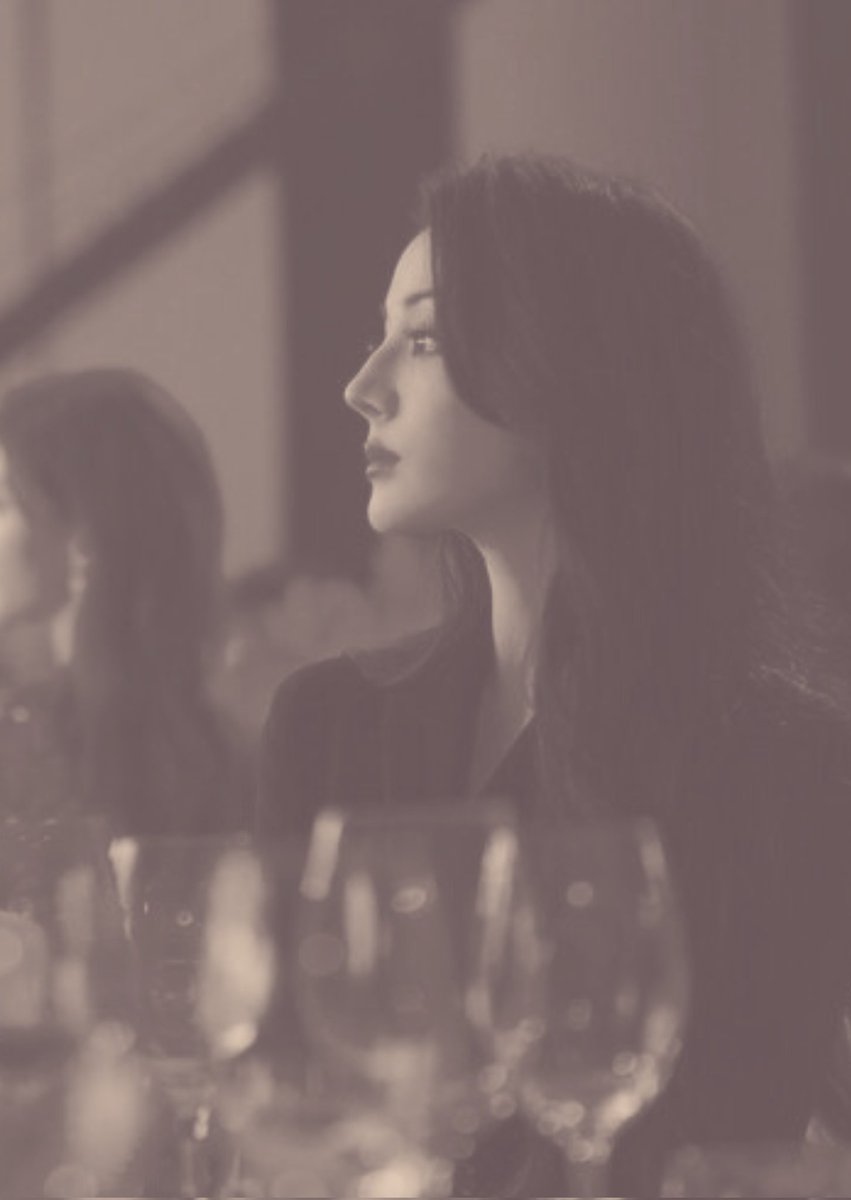 ㅤ

( Not exactly what if moment if we dated sih. Tapi lebih ke slow burn relationship sekertaris dan direktur posesifnya. )

ㅤ