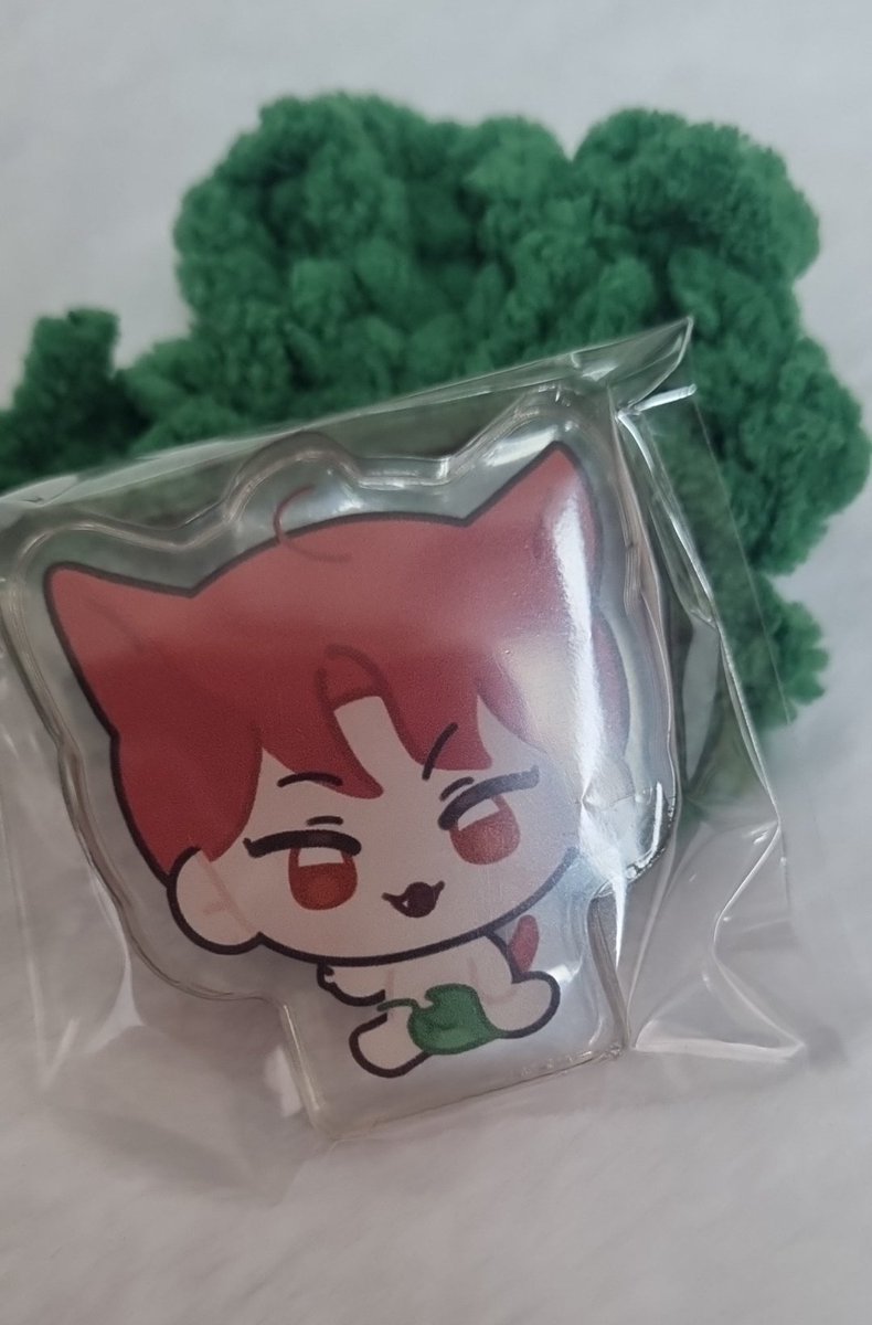 유지니 생일기념으로 코롯토 나눔합니당
(문대키링도 덤으로 보내드려요)
*rt하신 한 분 추첨 (유진이 생일 당일추첨)
*반값택배 국내배송만 가능합니다.