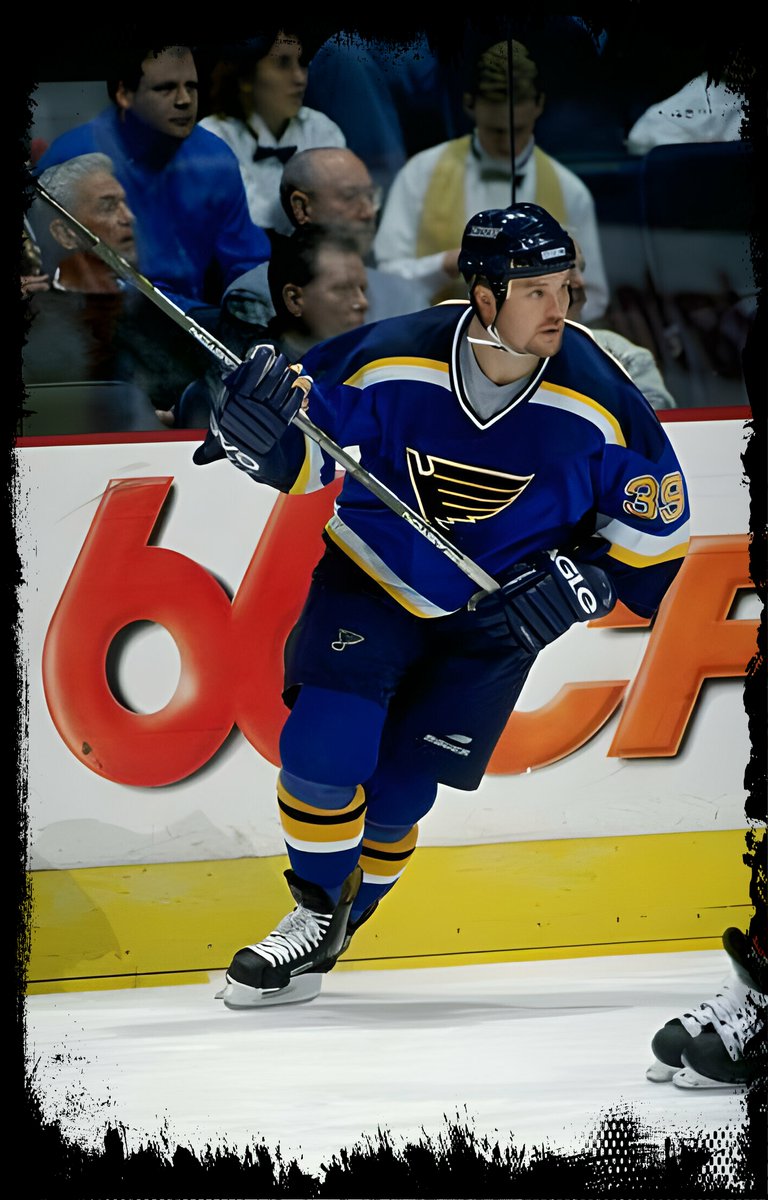 Hockey Fight History tweet media