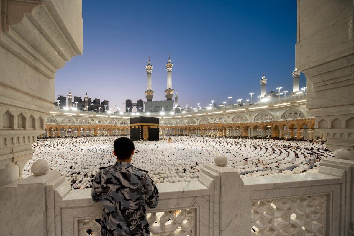 اللهم من أرادنا وأراد بلادنا بسوء فأشغله في نفسه، ورد كيده في نحره، واجعل تدبيره تدميراً عليه.
اللهم احفظ بلادنا، وأدم أمننا، وأعن جنودنا، وسدد رميهم...
#الرياض_الان
#رأس_تنورة 
#الخرج