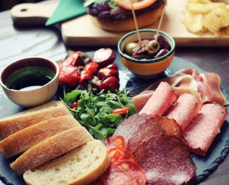 Billington's Deli tweet media