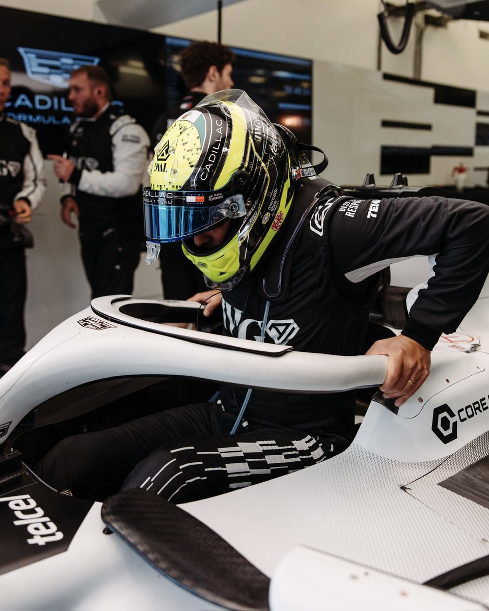checocrispis's tweet photo. ¡BUEEEEEEEEEEN DÍA!

Finalmente es race weeeek! CHECO ESTÁ DE REGRESO!!!! https://t.co/S3I4Q7ki1e