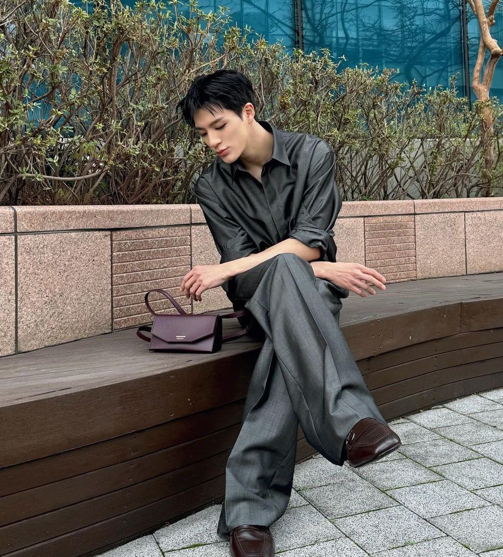 เมะหมาเด็กดื้อๆ                              เคะพี่คนสวยดุๆ