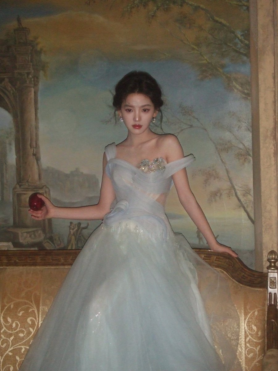 zhang ruonan files tweet media