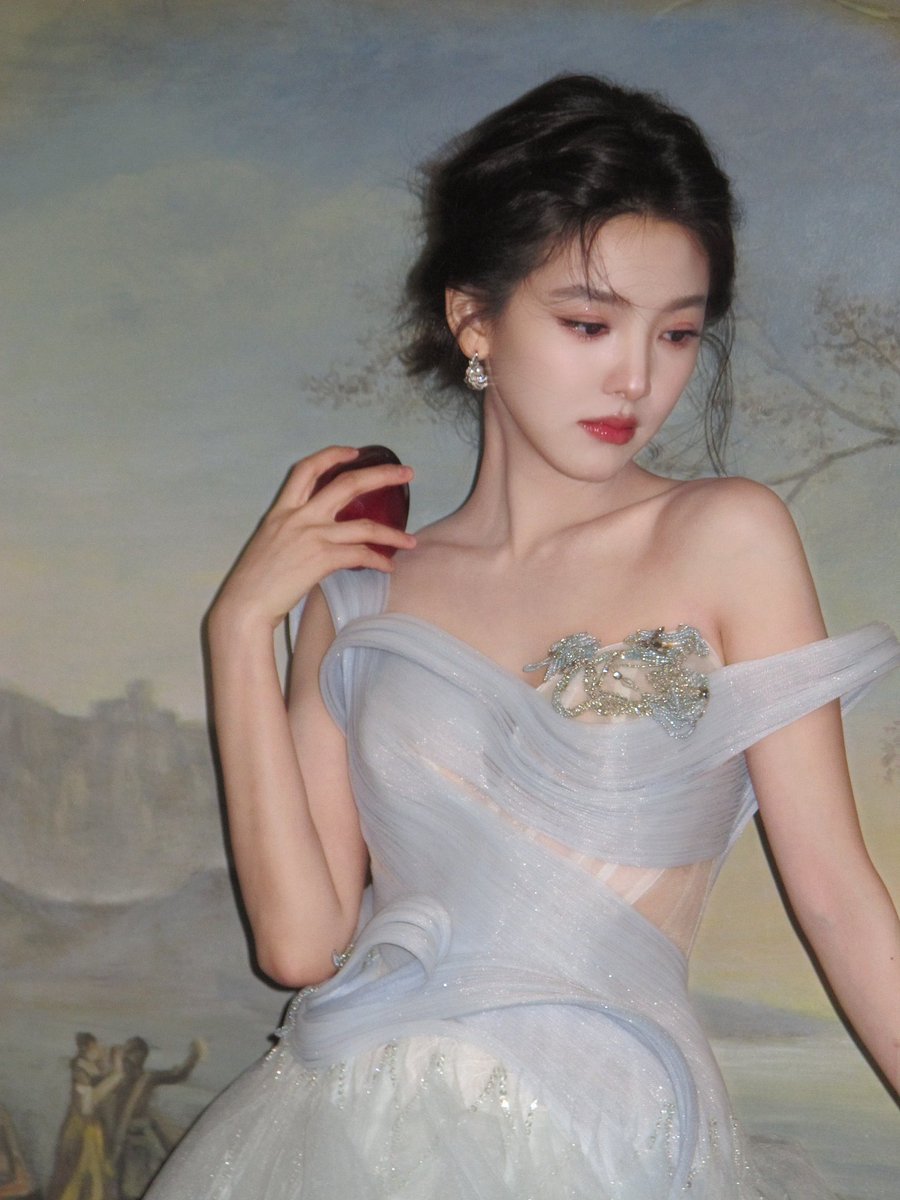 zhang ruonan files tweet media
