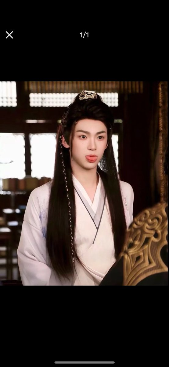 tu_yj83029's tweet photo. 我觉得郑朋舌头真的好几把骚 我不知道他吐出这舌头来卖什么萌 我只看到这个很适合用来舔龟头 https://t.co/jbJx5SdzFz
