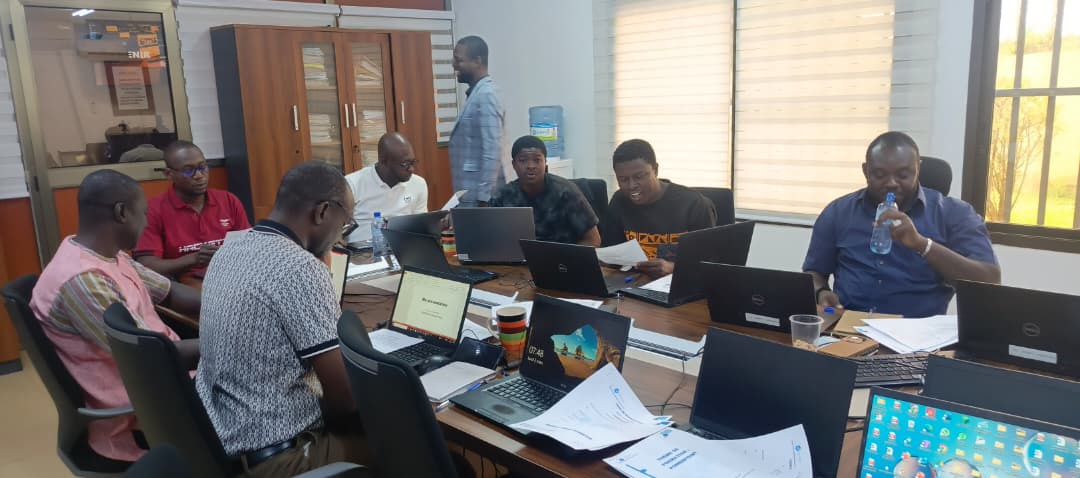 SGC_CONSULTING's tweet photo. Le mois de mars commence sur le terrain. 

📷 À Ouagadougou : cap sur les nouvelles technologies dans le secteur minier.
📷 À Dakar : expertise mobilisée sur un projet Banque mondiale dans le domaine de l’énergie. https://t.co/myyE1KPxAf