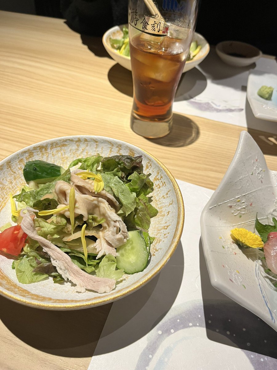 うめ tweet media