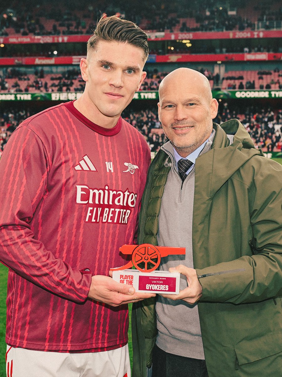 January's Player of the Month, presented by Freddie Ljungberg 🇸🇪

Viktor Gyokeres 🥇