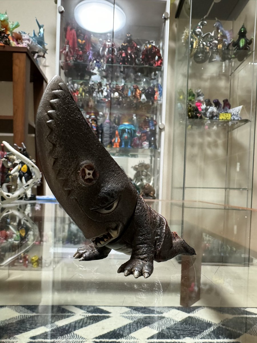 assy_ultra's tweet photo. シカルナ工房(@siccalunakoubou ) CUBEシリーズ　ギロン！

ガメラ怪獣で1番好きなギロン！
このリアルさとデフォルメの塩梅はシカルナ工房さんならでは。

スタンダードな劇中カラーはやはりいい。
CUBEシリーズガメラ怪獣コンプお願いします。 https://t.co/wucQJpwiwL