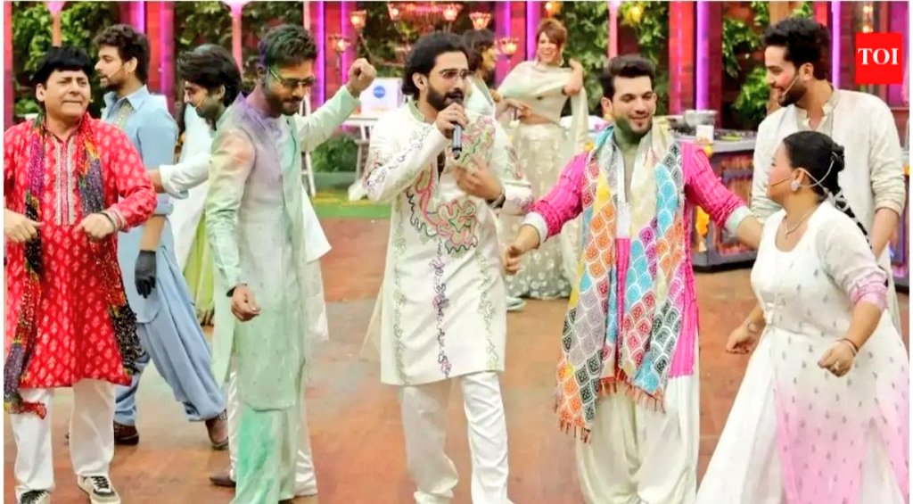 Nooreyyy6745's tweet photo. When @AmaalMallik came on Laughter Chefs, the whole vibe of the show changed.🥰

His charm, personality, cuteness &amp; of course his music, everything  just overshadowed the rest. ❤️

He doesn’t even try, it’s just his natural aura.🫶🔥

#AmaalMallik  #LaughterChefs3 #Amaalians https://t.co/rvGHuUCG27