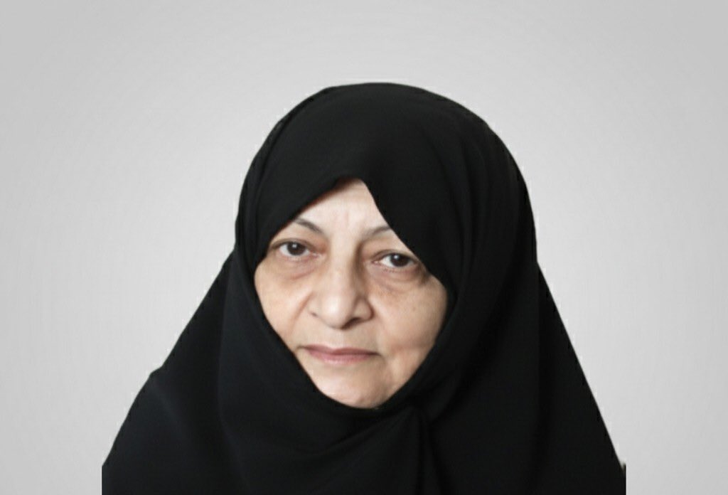AJELNEWS24's tweet photo. عاجل 🔴 

وسائل إعلام إيرانية رسمية:

وفاة " منصورة خوجاستي باقرزادة " زوجة المرشد الإيراني " علي خامنئي " متأثرة بجراحها بعد الهجوم الأميركي الإسرائيلي.

- https://t.co/lsM19xj4ej