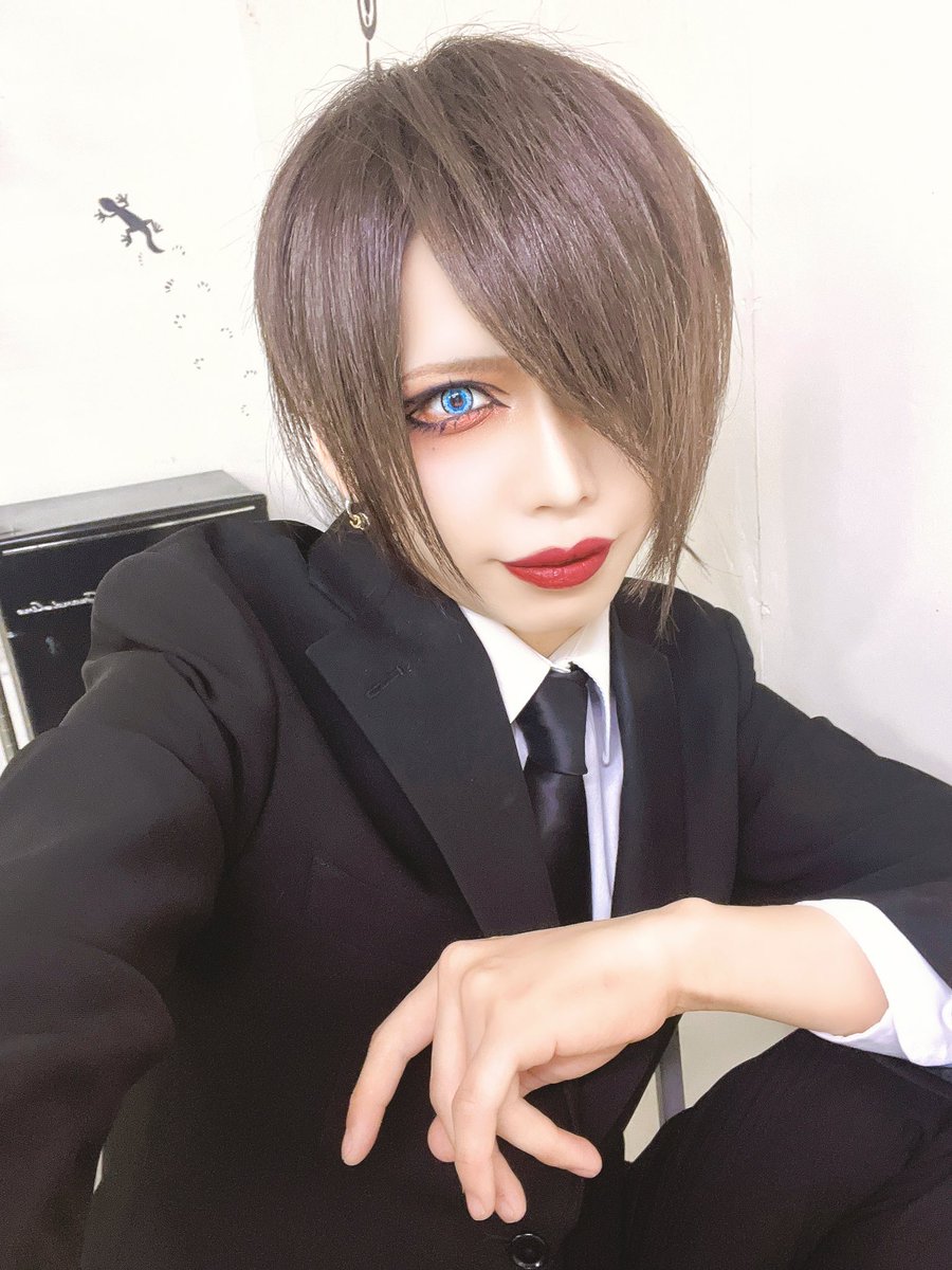 mathilda_jam's tweet photo. 名古屋HOLIDAYありじゃむ🍓
『ご馳走様でした』ツアーセミファイナル。
最後の名古屋、バチバチにぶつかっていきました。
セミファイナルに相応しいライブになったと思います。
ツアーはファイナルのイーストのみ。
もう目の前に来ている。

名古屋ありがとうございました。 https://t.co/kZ8N6GBEjV