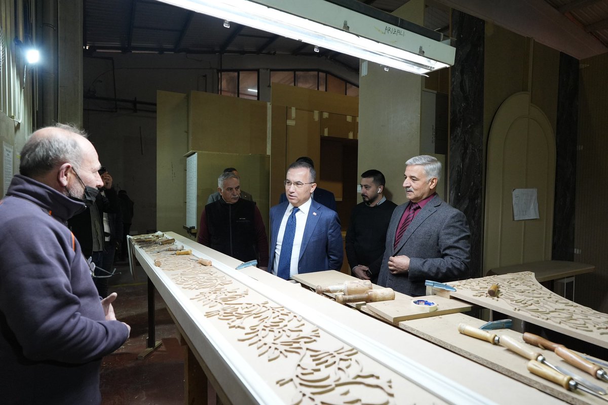 gantepvaliligi's tweet photo. Valimiz Kemal Çeber, Baydoor firmasını ziyaret ederek Mehmet Nuri Bay ve Şaban Bay kardeşlerden firmanın üretim süreçleri ve yürütülen çalışmalar hakkında bilgi aldı.

Gerçekleştirilen ziyarette, firmanın faaliyetleri ve sektöre sunduğu katkılar üzerine değerlendirmelerde bulunuldu.