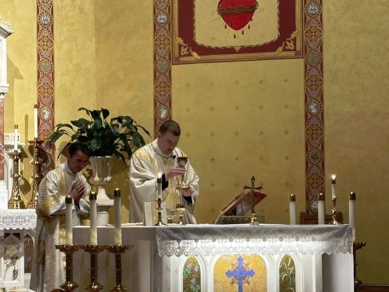 ProLifeCLT's tweet photo. Vigil of the Two Hearts is this Friday March 6 (No Saturday Mass). Can you join us for an hour in praying for life, family and the country's return to God? - https://t.co/9LAGvviSmQ https://t.co/dN5UibW5TG