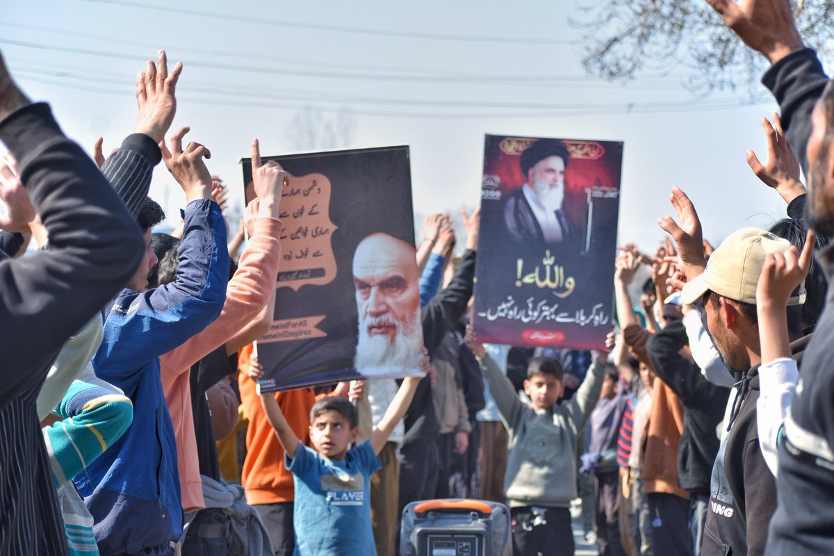 hakeemjunaidjpc's tweet photo. Peaceful protests continued across parts of Kashmir for the second consecutive day as people gathered to express grief and solidarity following reports of Ayatollah Ali Khamenei’s martyrdom.

Photos: @hakeemjunaidjpc

#iran @IranArmyStan @IRIran_Military @DailyIranNews https://t.co/4heLqe1Wq1