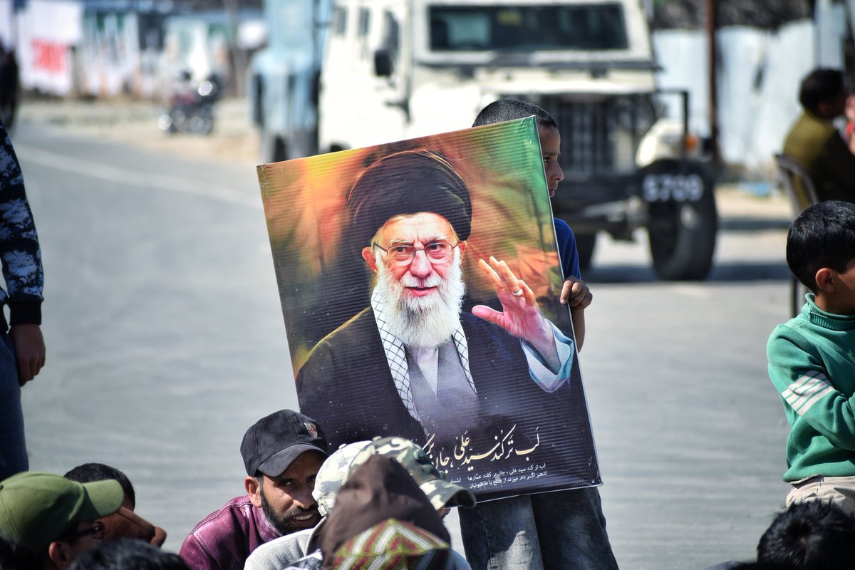 hakeemjunaidjpc's tweet photo. Peaceful protests continued across parts of Kashmir for the second consecutive day as people gathered to express grief and solidarity following reports of Ayatollah Ali Khamenei’s martyrdom.

Photos: @hakeemjunaidjpc

#iran @IranArmyStan @IRIran_Military @DailyIranNews https://t.co/4heLqe1Wq1