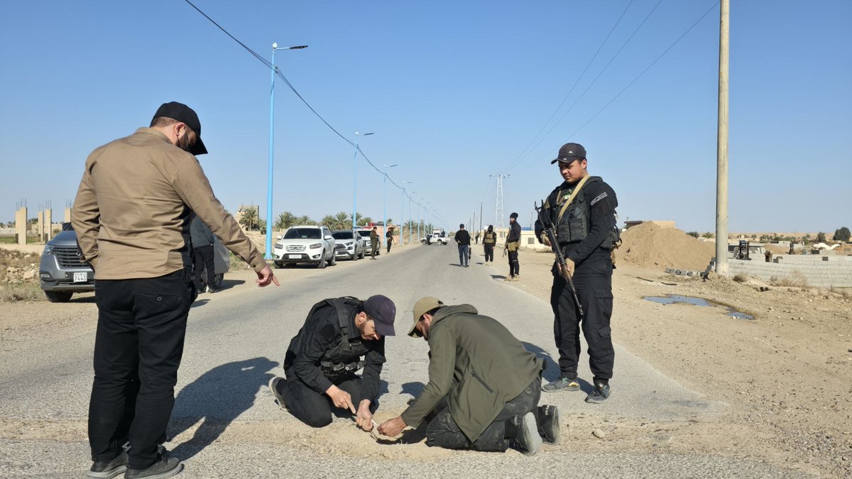 SaladinAlDronni's tweet photo. The General Intelligence Service in Syria thwarted an Islamic State plot to bomb a government convoy in Baghouz, conducting one of many arrests in recent campaign against the terror group's call to arms by its leadership. #SyriaB https://t.co/K1sV3YenYR