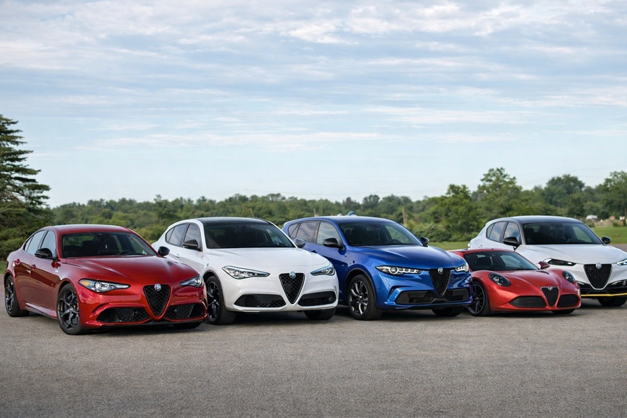 primescroll's tweet photo. Alfa Romeo Car Price in India 2026 🇮🇹

Expected range: ₹40L – ₹1.5Cr
Models: Giulia, Stelvio, Tonale, Junior &amp; 4C
Will Alfa challenge BMW &amp; Mercedes in India?

Full breakdown here 👇
 https://t.co/LWyFLpgnf4

#AlfaRomeo #CarNews #LuxuryCars https://t.co/0UnVurTCH0