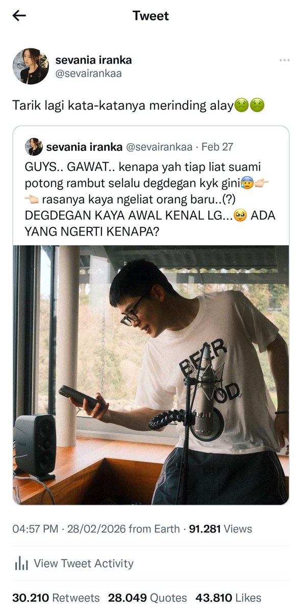 Writernim23's tweet photo. tarik kata-kata pujian buat suami #karensevania https://t.co/0rVO7OW7eL