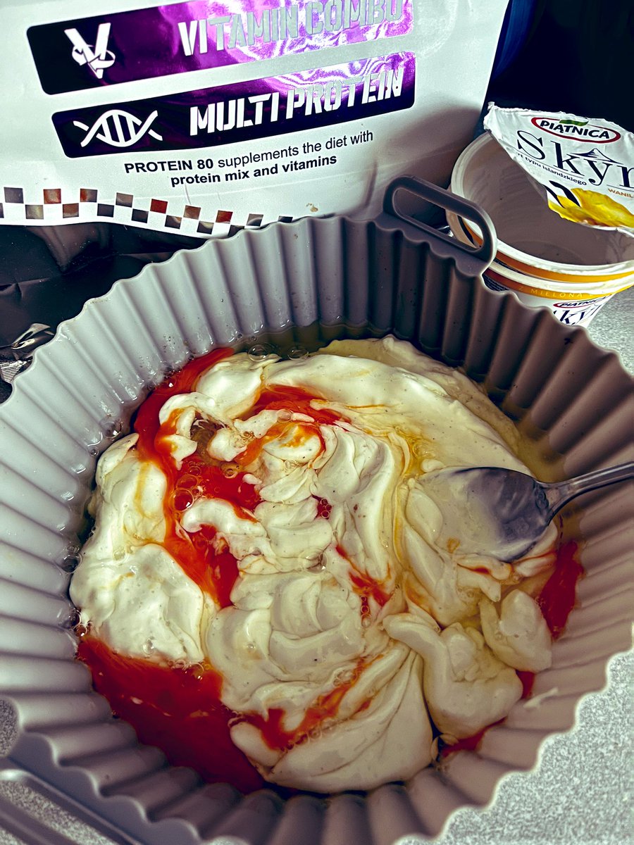 bbarrbbarra's tweet photo. Proteinowy sernik z airfryer’a 
#flourless #proteins #fit #żona #na #medal ��� https://t.co/NUkWZWFcZm