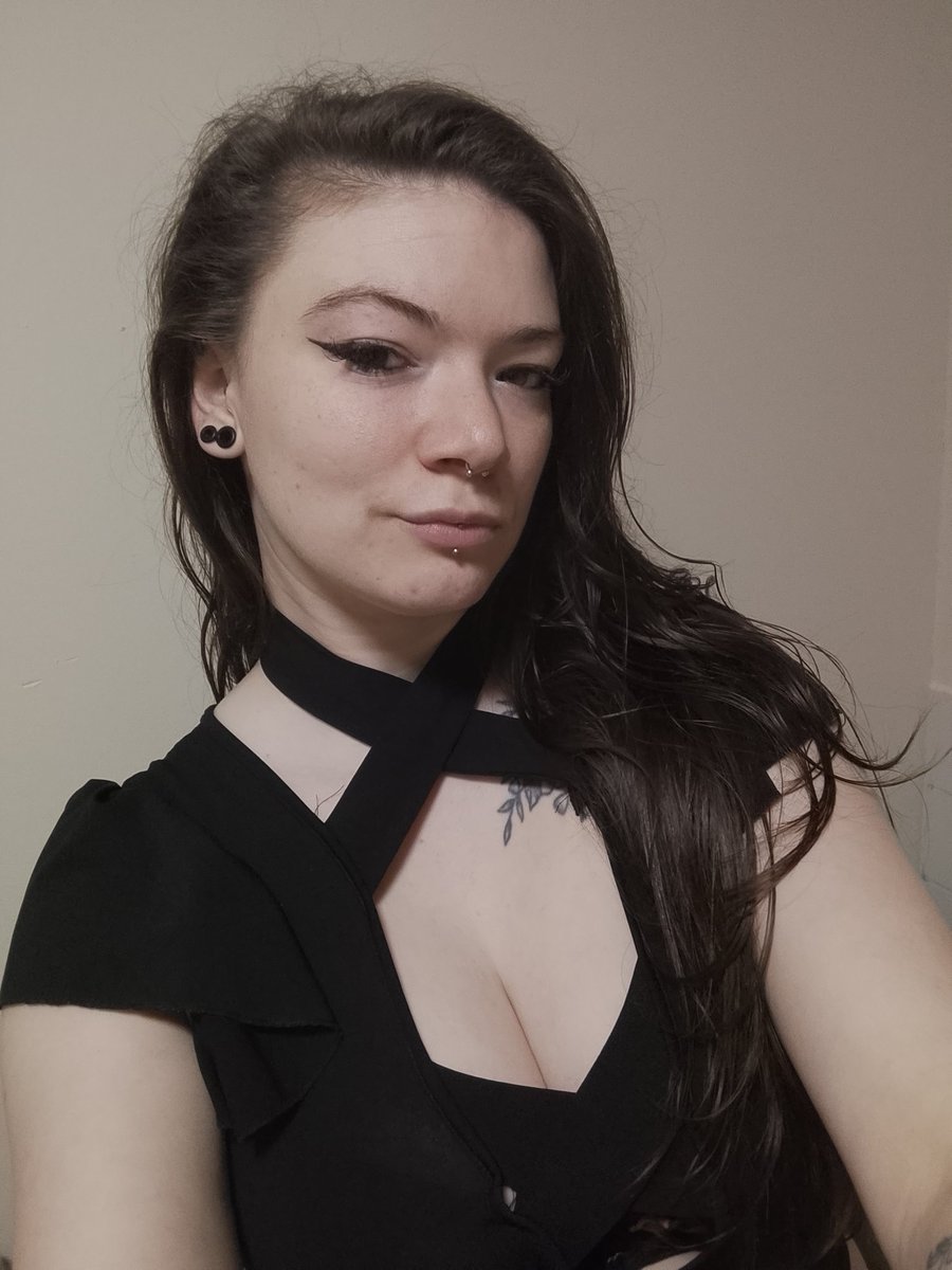 Ember | Little streaming bean 🫘 tweet media