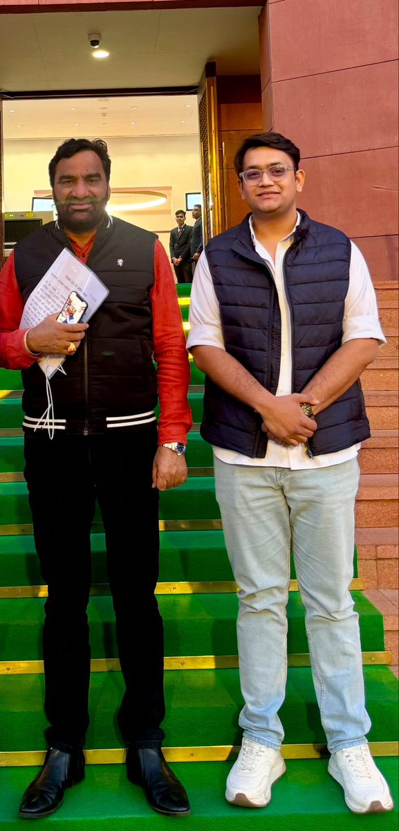 ZeeshanGINC's tweet photo. नागौर से सांसद श्री हनुमान बेनीवाल जी को जन्मदिवस की हार्दिक बधाई एवं शुभकामनाएं। 

मैं ईश्वर से आपके उत्तम स्वास्थ्य एवं दीर्घायु जीवन की मंगल कामना करता हूँ।
@hanumanbeniwal https://t.co/zzQFk37tYl